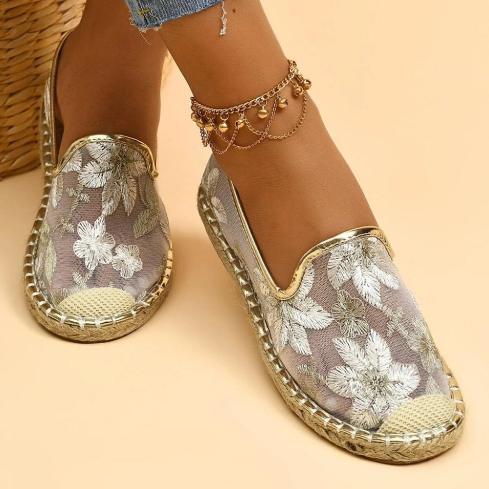 Gold tone Floral Embroidered Espadrille Flat - Women Size 8.5